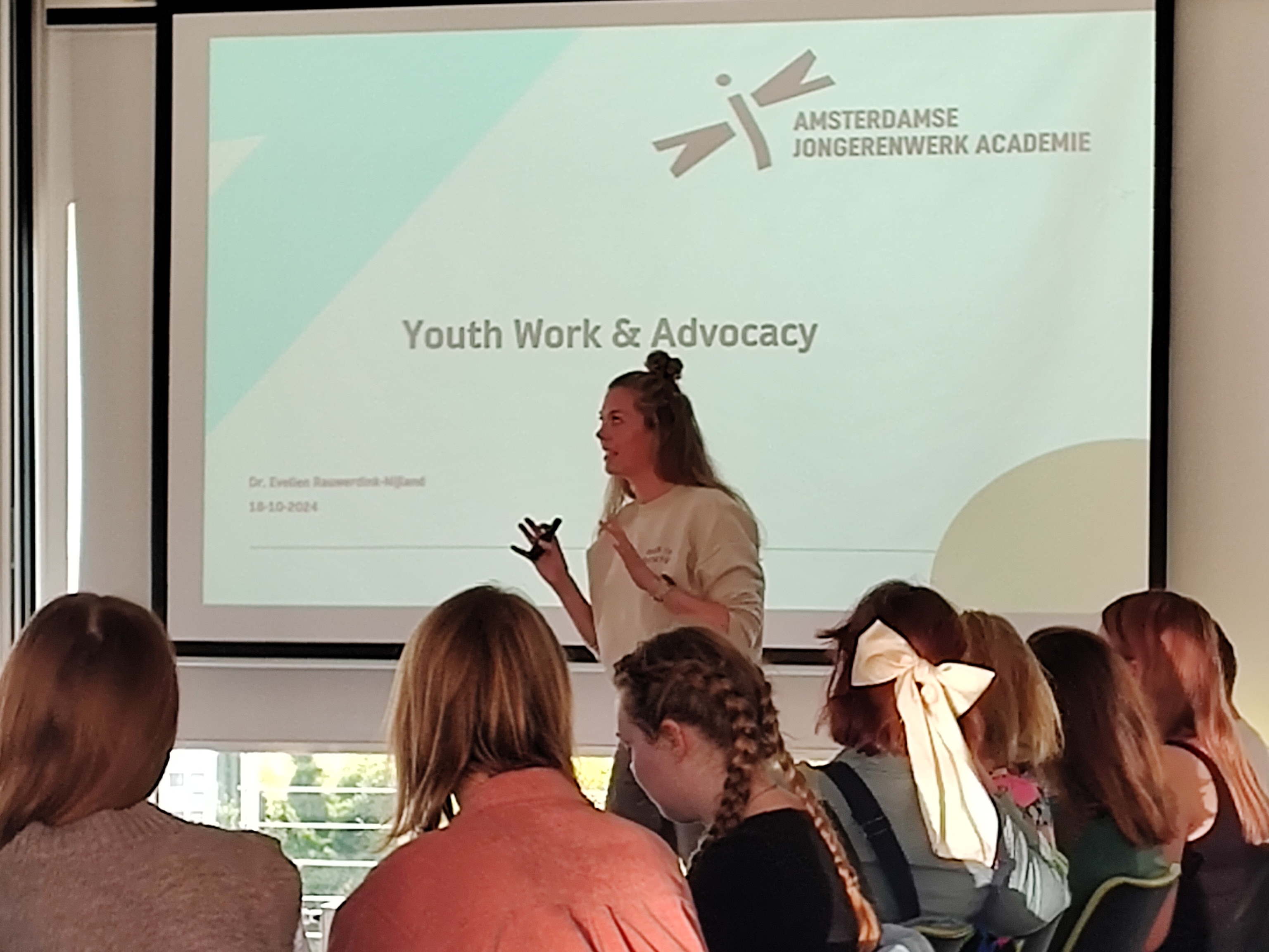 studijním setkání „Transforming Social Work with the Power of Youth Work“