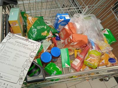Půl tuny pomoci přineslo jarní kolo Sbírky potravin